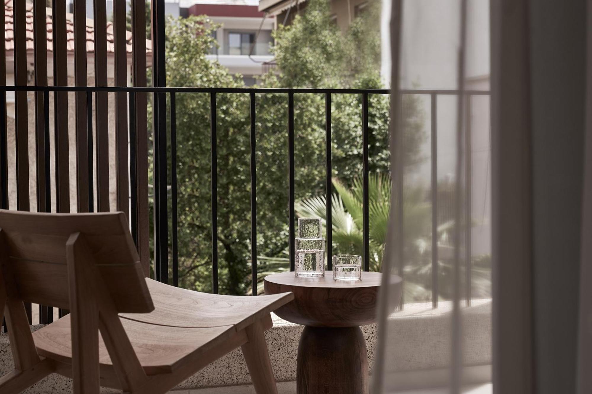 The Newel Psychiko Atenas Exterior foto 3D rendering of a balcony