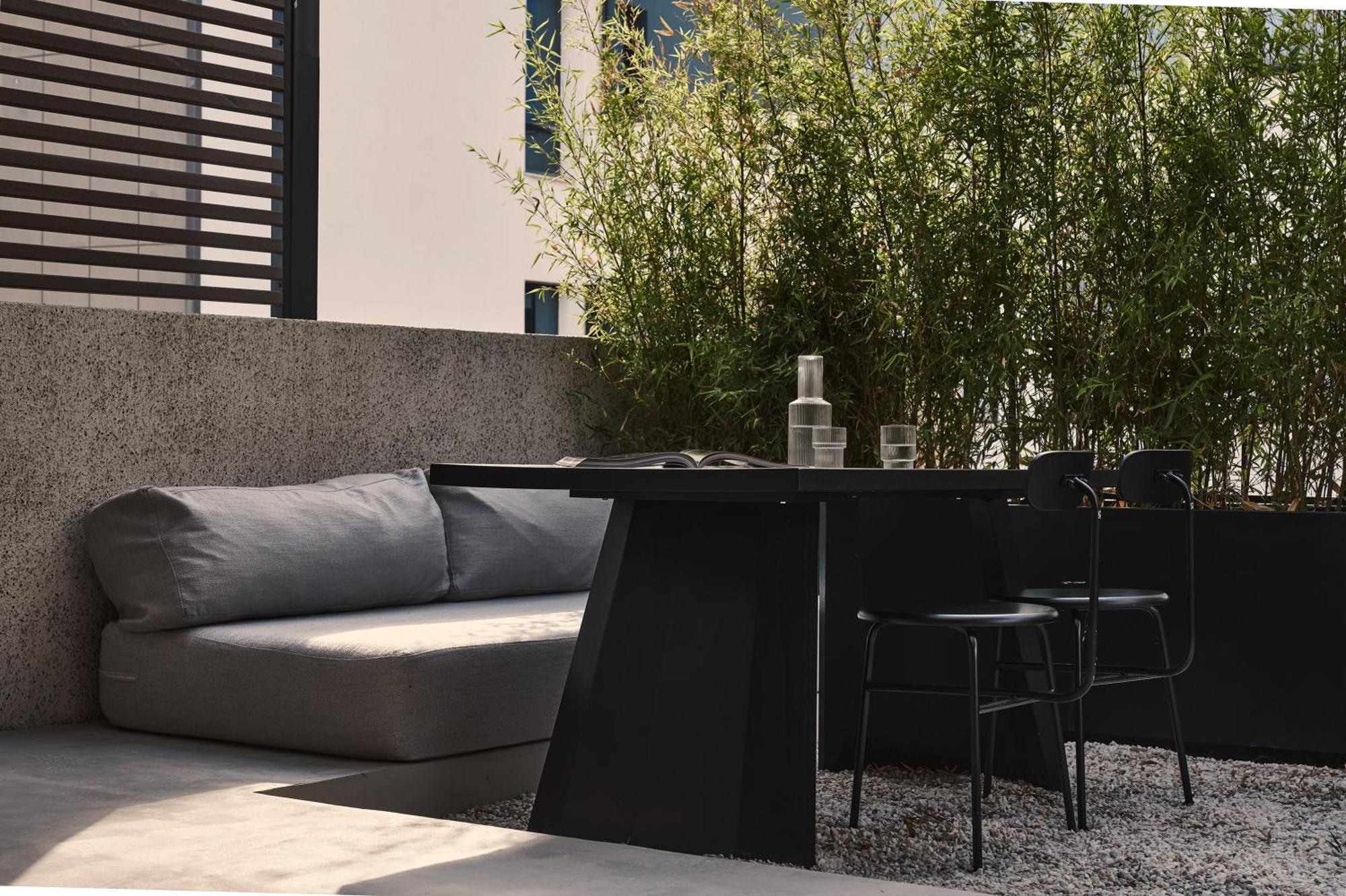 The Newel Psychiko Atenas Exterior foto 3D rendering of a patio